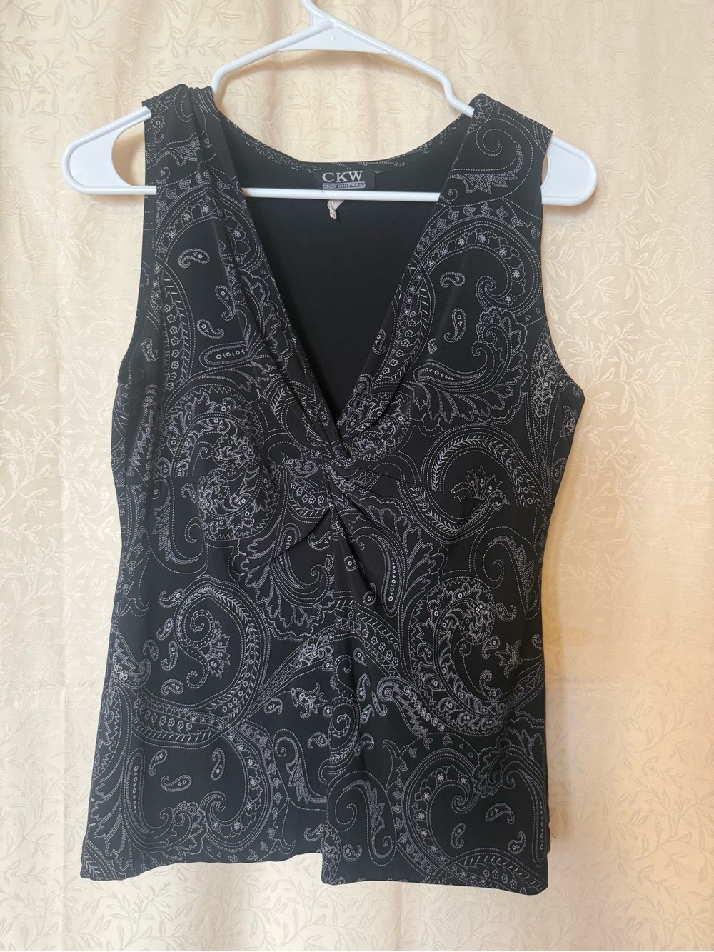 CKW Top, Women’s Large Black and White Paisley Handkerchief Pattern Tank Top